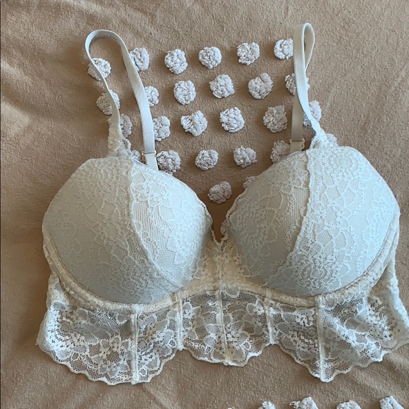 VS PINK White Lace Padded Bralette - Picture 2 of 7